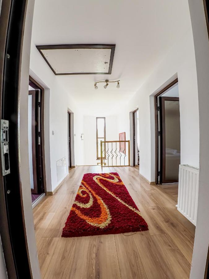 Casa Iulia Villa Pojorîta Eksteriør bilde